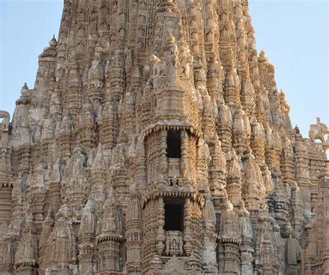 Dwarkadhish Temple Dwarka, Jagat Mandir, Timings & Facts