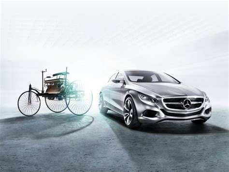 Daimler AG Rewards Employees With EUR 395 Million For Successful 2013 ...