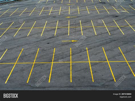 Marking Lines Parking Image & Photo (Free Trial) | Bigstock