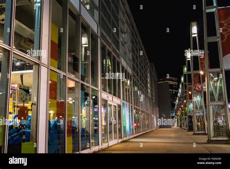 Summer Night scene in Montreal - Old Port Stock Photo - Alamy