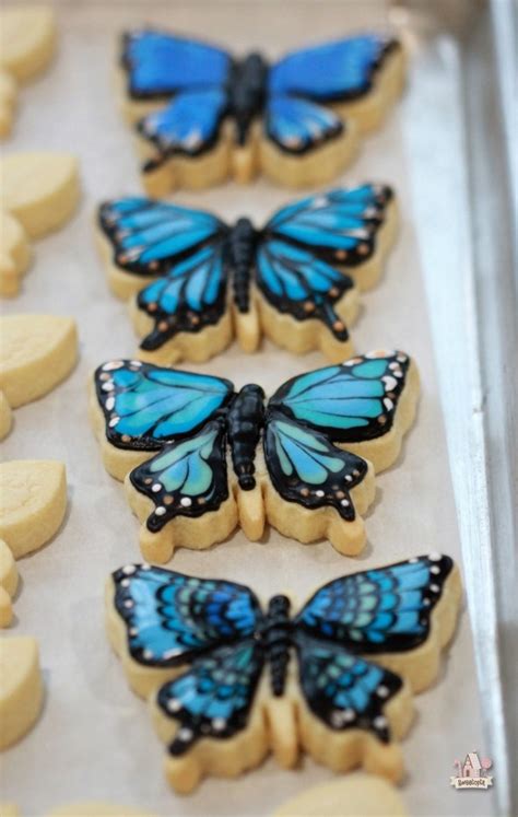 {Video} How to Decorate Butterfly Cookies | Sweetopia