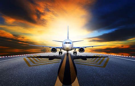 Airplane Runway Wallpapers - Top Free Airplane Runway Backgrounds ...