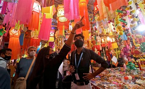 Diwali: In India, Demand For Luxury Products For Diwali Triggers Concern