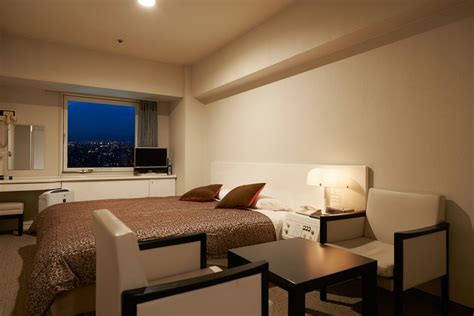 Book Hotel Plaza Osaka in Osaka right now! - Osaka.inhotels.net