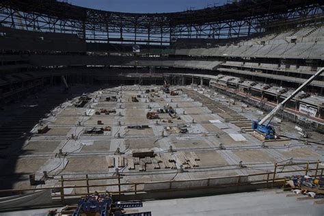 Las Vegas crews ready to raise Raiders stadium roof | VIDEO | Las Vegas ...