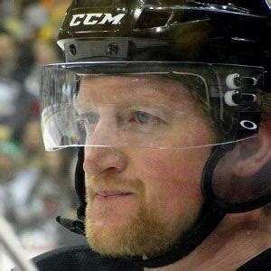 Paul Martin (Hockey Player) - Age, Family, Bio | Famous Birthdays