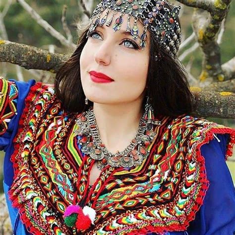 Algeria | Kabyle woman with traditional Kabyle dress and Kabyles jewels ...