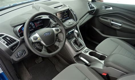 Ford C-MAX Photos: Ford C-MAX Hybrid SE interior