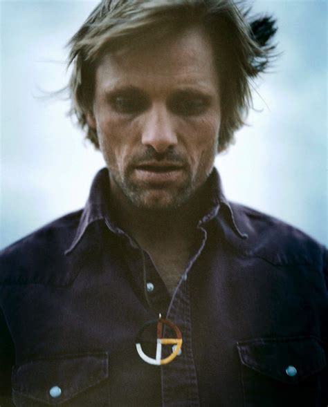 Poetry Corner: Viggo Mortensen – Secrets / Secretos – Hye's Musings | Viggo mortensen, Actors ...