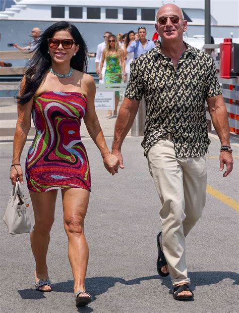 Jeff Bezos and Lauren Sánchez Enjoy Walk in Saint-Tropez After Engagement