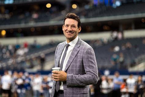 Why Tony Romo Is a Genius at Football Commentary | The New Yorker