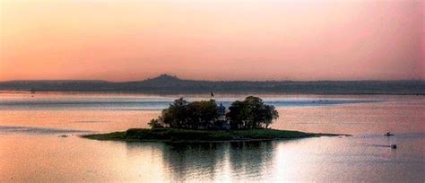 BHOPAL CITY PORTAL: TAKIYA ISLAND AT BHOPAL LAKE VIEW