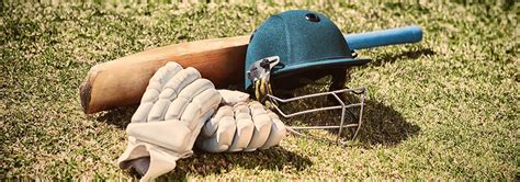 5 Best Cricket Helmets - June 2021 - BestReviews