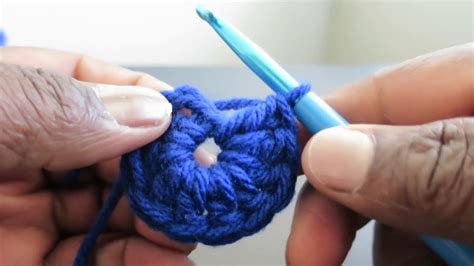 3 Different Ways to Start a Hat: How to Make a Crochet Circle