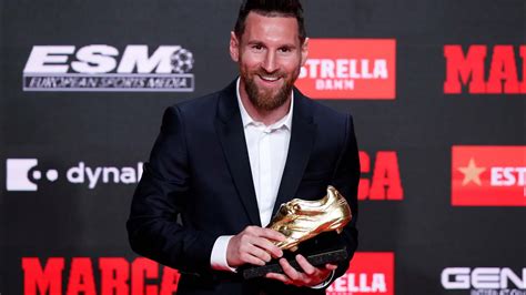 Messi receives his 6th European Golden Boot - Ceremony - YouTube