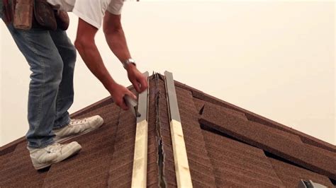 Fixing / Installing Lightweight Roofing: Ridge Battens - YouTube