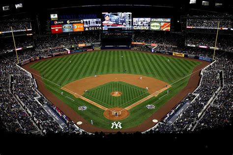 New York Yankees Stadium Wallpaper - WallpaperSafari