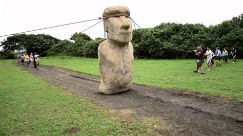 Easter Island moai 'walked' | Doovi