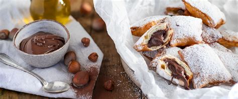 Bugie di Carnevale with Hazelnut and Cocoa Spread | Our Italian Recipes | Fratelli Carli