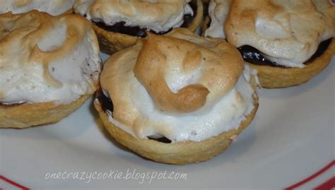 One Crazy Cookie: Making Mini Pie Crusts the Easy Way