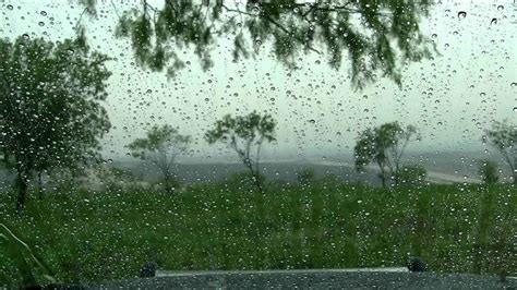 Water drops on the window during the rain - Free Live Wallpaper ...