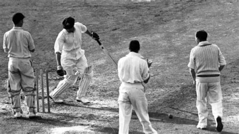 Was Don Bradman robbed of a three-figure batting average by a scorebook ...