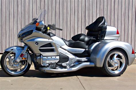 2015 Honda Gold Wing GL1800HPM with CSC Viper Trike | Goldwing trike ...