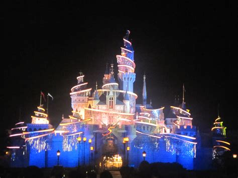 File:Hong Kong Disneyland 1827.JPG - Wikimedia Commons