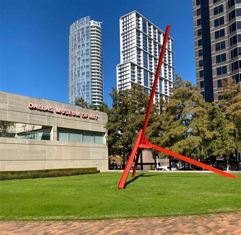 Neighborhood Guide: Dallas Arts District