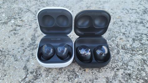 Samsung Galaxy Buds 2 vs. Galaxy Buds Pro: Which wireless earbuds are ...