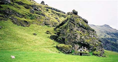 Three generations of elves in one stone in Iceland - Total Iceland