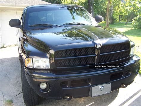 2001 Dodge Ram 1500 Sport Extended Cab Pickup 4 - Door 5. 9l