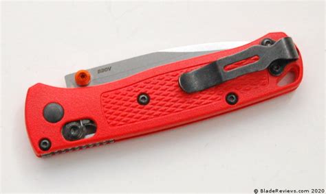 Benchmade Mini Bugout Review | BladeReviews.com