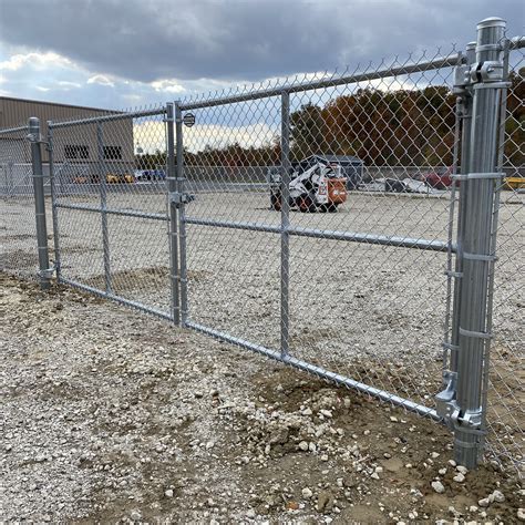 Hoover Fence Commercial Chain Link Fence Double Gates, All 1-5/8" Galvanized HF20 Frame | Hoover ...