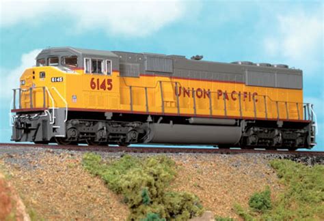 Life-Like HO scale EMD SD60M diesel locomotive is a heavy hauler | ModelRailroader.com