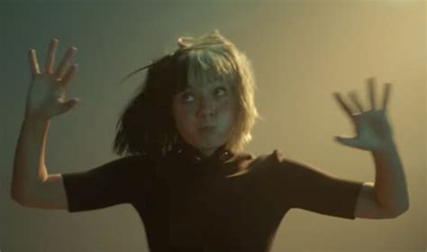 Sia Premieres "Rainbow" Music Video Starring Maddie Ziegler: Watch ...