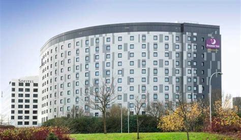 Hotel Review: Premier Inn London Gatwick Airport (North Terminal) hotel