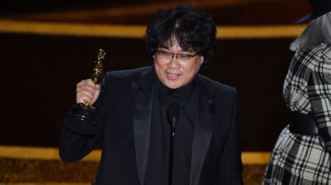 “Parasite” Director Bong Joon Ho Giggling Over His Oscars 2020 Win Is ...