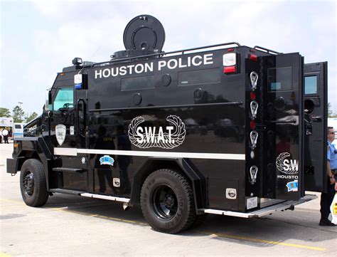 Houston Texas Police SWAT - Lenco Armored Vehicles B.E.A.R. Ballistic Engineered Armored ...