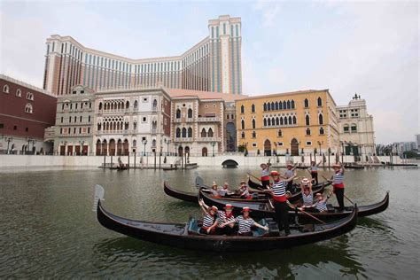 Gondola Rides | Macau Resort | The Venetian Macao | Macau, South china ...