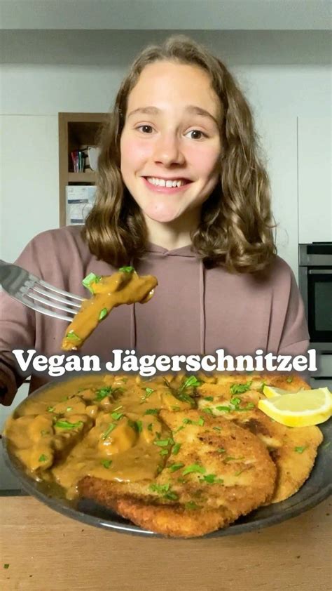 fitgreenmind on Instagram: VEGAN JÄGERSCHNITZEL 🌱😍 Bring vegan doesn’t mean giving up things you ...