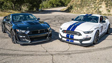 2020 SHELBY GT500 VS GT350R - HEAD TO HEAD ROAD COMPARISON! - YouTube