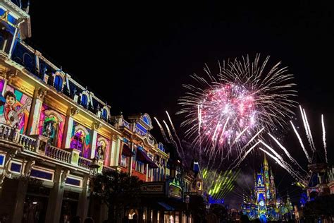 Magic Kingdom’s Happily Ever After Fireworks Dessert Parties Pricing & Details Released