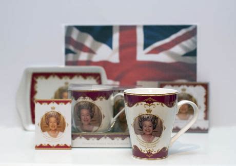 Queen Elizabeth Ii Diamond Jubilee Souvenirs Editorial Stock Photo ...