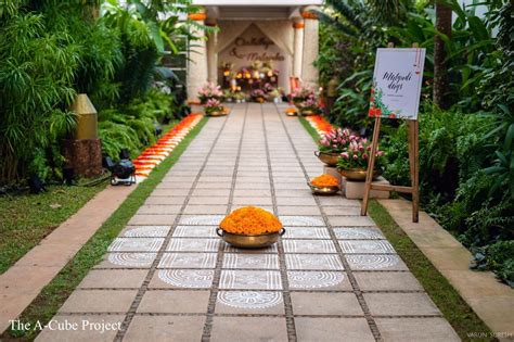 Beautiful Kerala Wedding With The Bride In Pastel Hues & Jaw Dropping Decor | Wedding ...