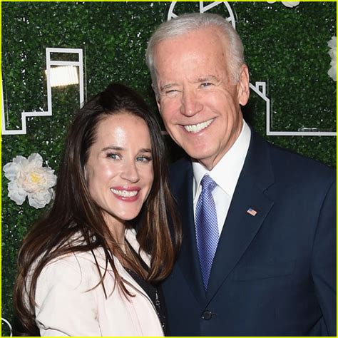 Who Are President Joe Biden’s Kids & Grandchildren? Meet the Biden ...