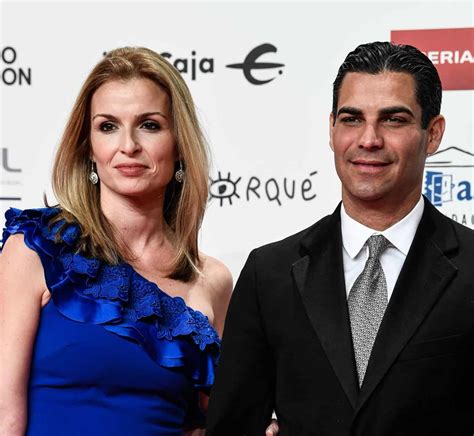 Francis Suarez is Married to Wife: Gloria Fonts Suarez. Kids. – wifebio.com