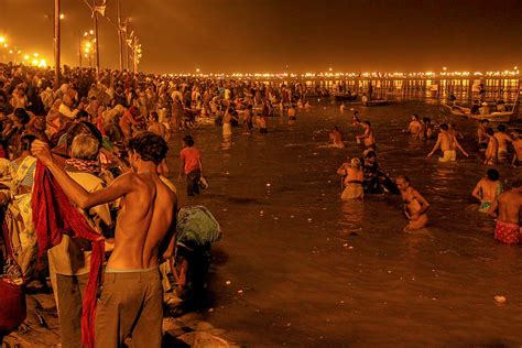 10 Awesome Facts About the Kumbh Mela!