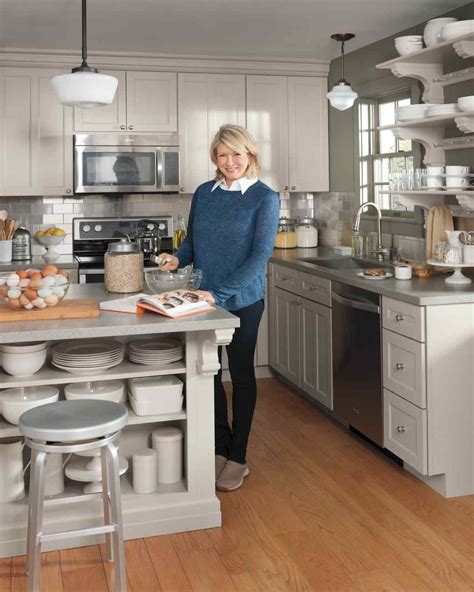 The Seven Classic Cookbooks Martha Uses All the Time | Kitchen remodel, Martha stewart home ...