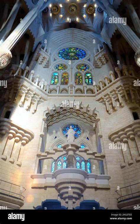 Interior of The Sagrada de Familia, Barcelona Stock Photo - Alamy